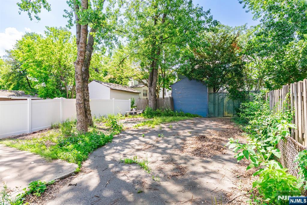 Homes for sale in Newark, NJ | 213 Kerrigan Blvd, Newark, NJ 07106 | MLS# 25022588