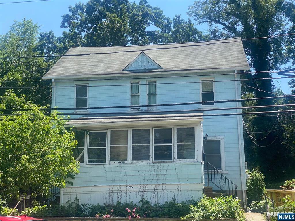 $600,000 Colonial