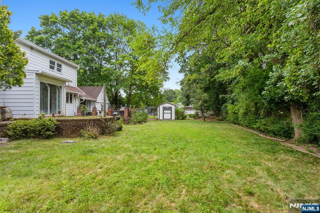 Homes for sale in Cresskill, NJ | 7 Burton Pl, Cresskill, NJ 07626 | MLS# 25022619