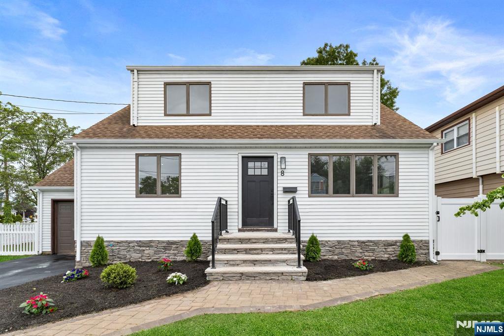 $799,999 Cape Cod