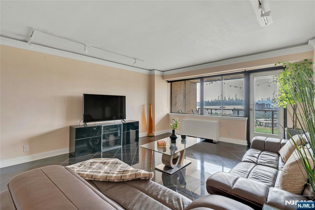 Homes for sale in Edgewater, NJ | 1203 River Rd #19K, Edgewater, NJ 07020 | MLS# 25022669