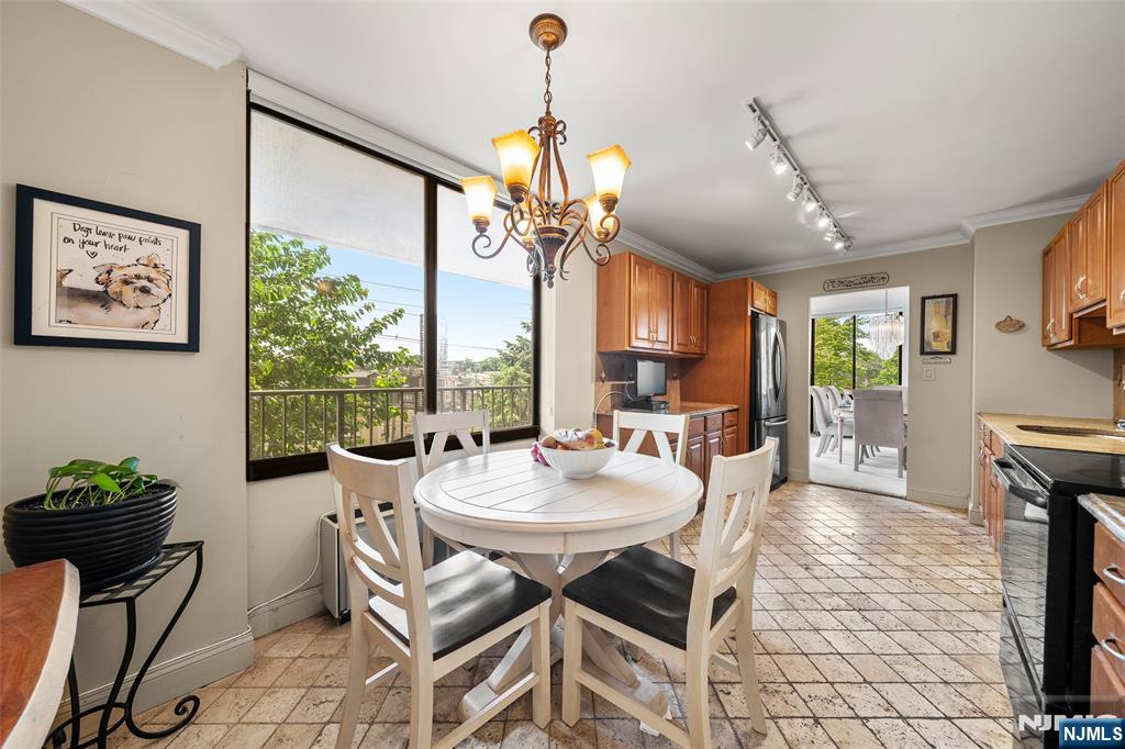 Homes for sale in Cliffside Park, NJ | 300 Winston Dr #103, Cliffside Park, NJ 07010 | MLS# 25022678