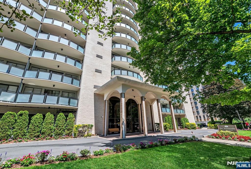 Homes for sale in Hackensack, NJ | 125 Prospect Ave #16C, Hackensack, NJ 07601 | MLS# 25022897