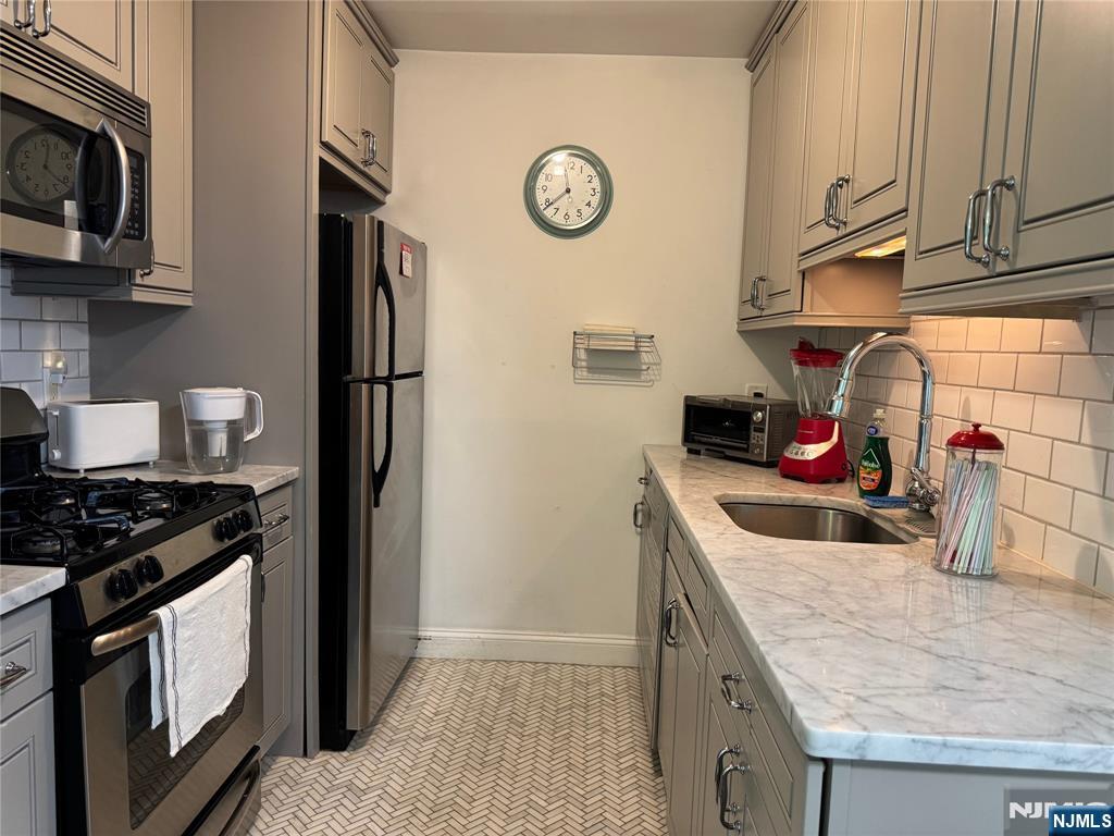 Homes for sale in Clifton, NJ | 605 Grove St #C5, Clifton, NJ 07013 | MLS# 25023008