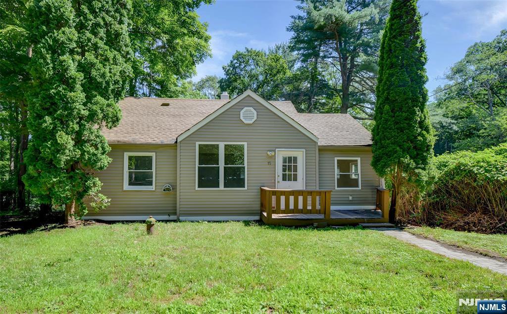 Homes for sale in Jefferson Township, NJ | 15 River Rd, Jefferson Township, NJ 07885 | MLS# 25023021