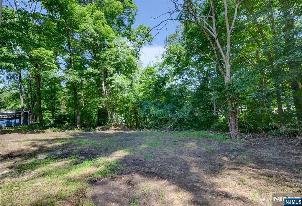 Homes for sale in Jefferson Township, NJ | 15 River Rd, Jefferson Township, NJ 07885 | MLS# 25023021