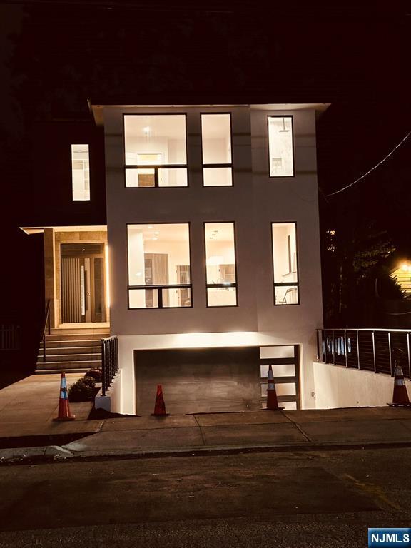 Homes for sale in Tenafly, NJ | 43 Grove St, Tenafly, NJ 07670 | MLS# 25023145