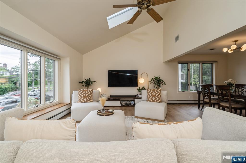 ELMWOOD PARK Properties
