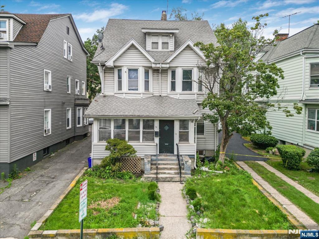 $449,000 Colonial