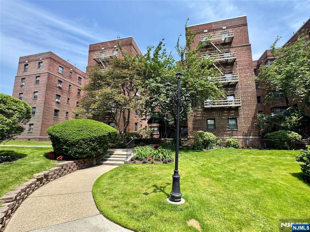 $179,000 Co-op