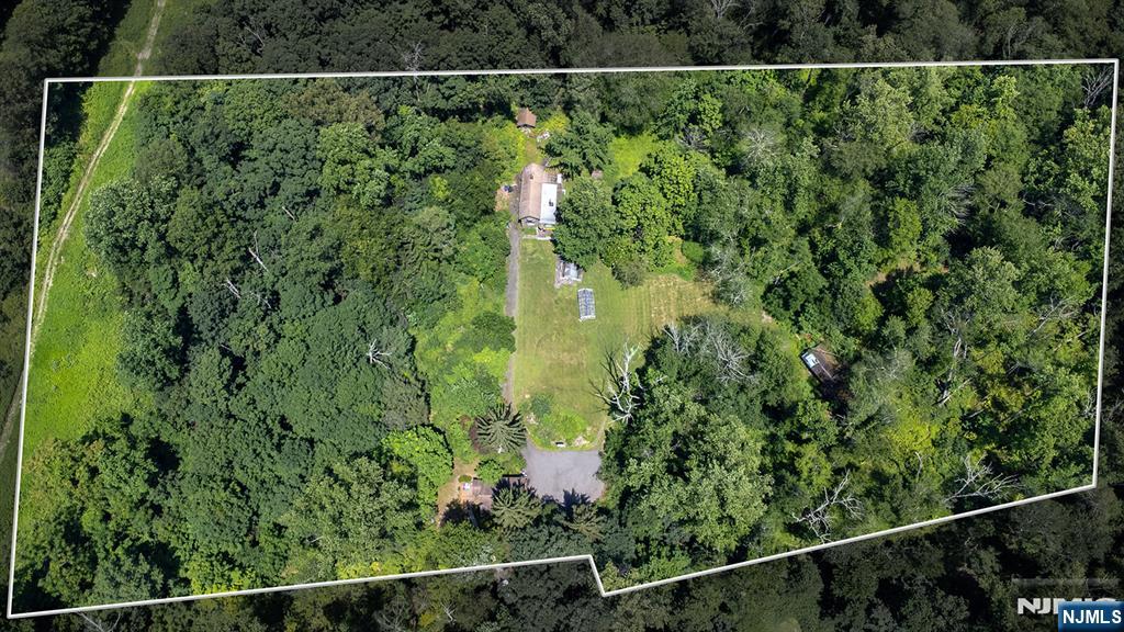 Homes for sale in Kinnelon Borough, NJ | 77 Voorhis Rd, Kinnelon Borough, NJ 07035 | MLS# 25023298