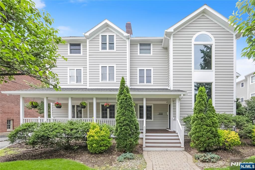 $387,000 Condo