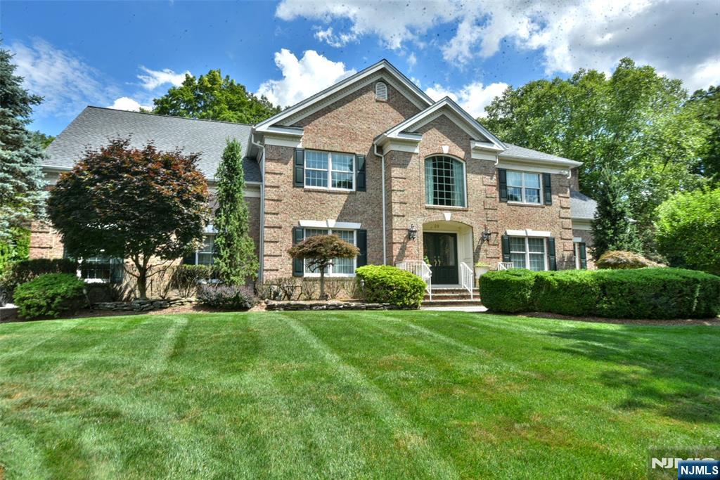 29 Hutton Drive, Mahwah, NJ 07430 Listing Photo  0