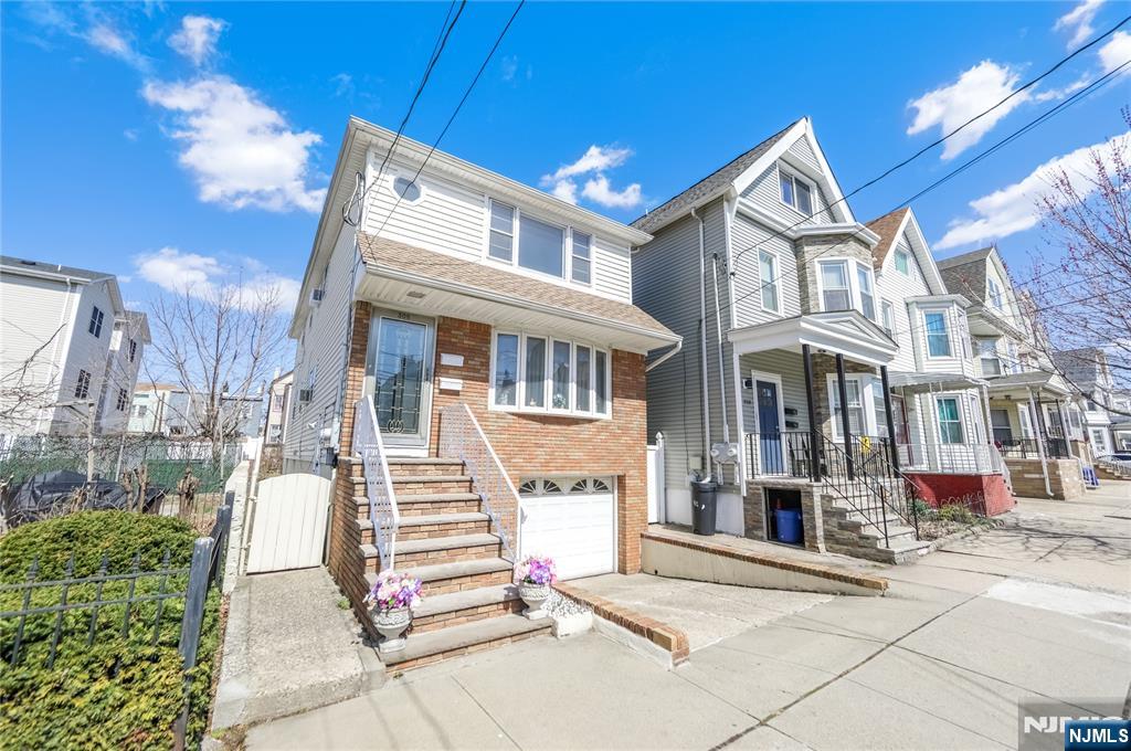 Homes for sale in Harrison, NJ | 308 Hamilton St, Harrison, NJ 07029 | MLS# 25023394