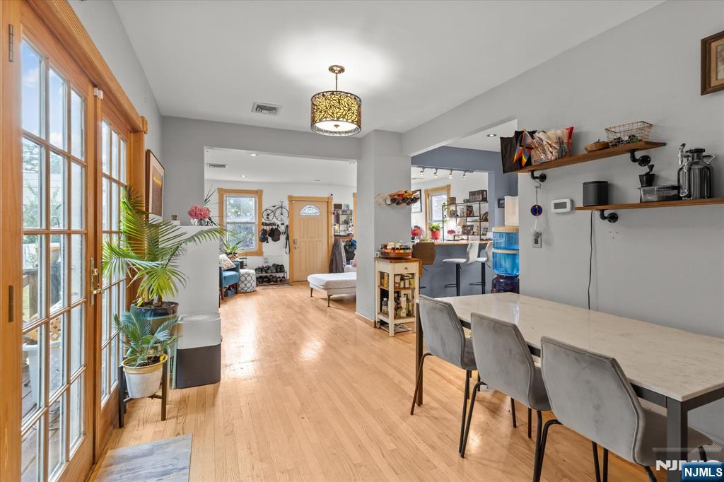 Homes for sale in Lyndhurst, NJ | 274 Warren St, Lyndhurst, NJ 07071 | MLS# 25023507