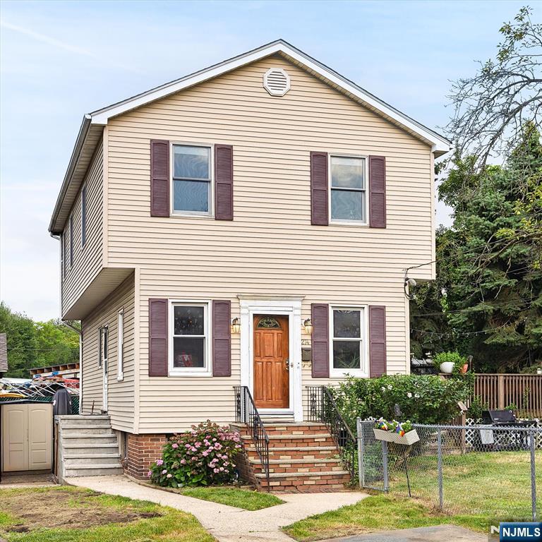 Homes for sale in Lyndhurst, NJ | 274 Warren St, Lyndhurst, NJ 07071 | MLS# 25023507