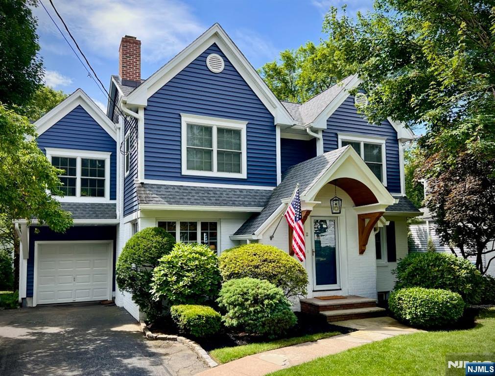 FAIR LAWN Properties