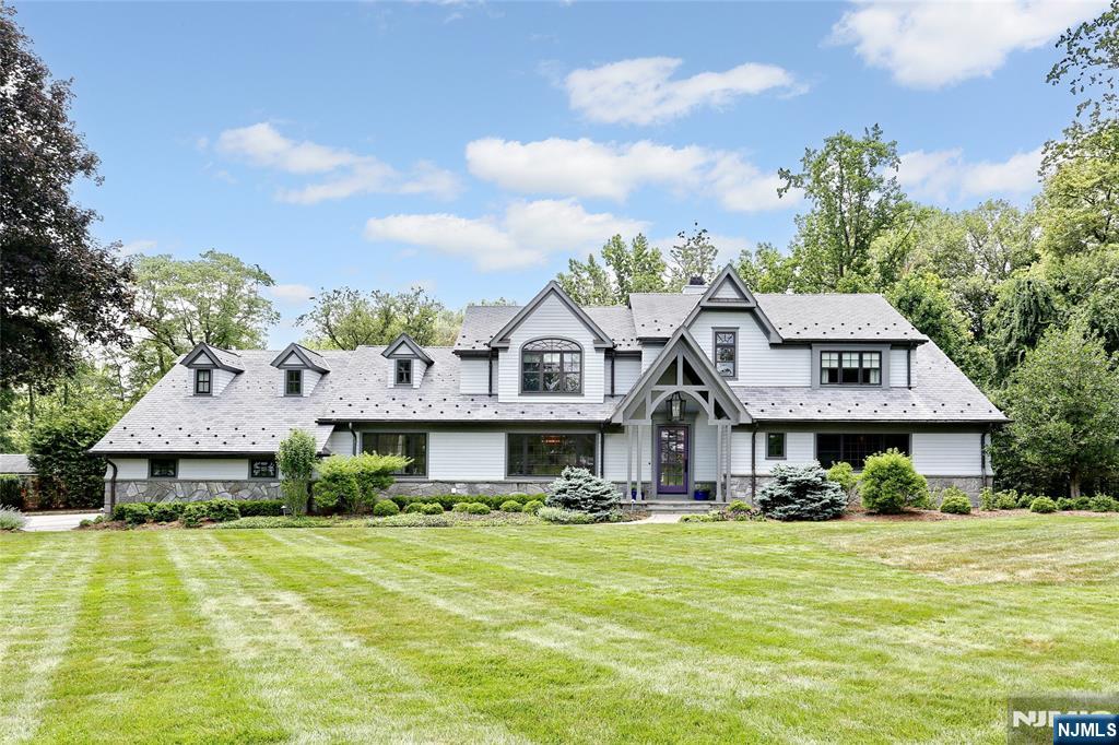 UPPER SADDLE RIVER Properties
