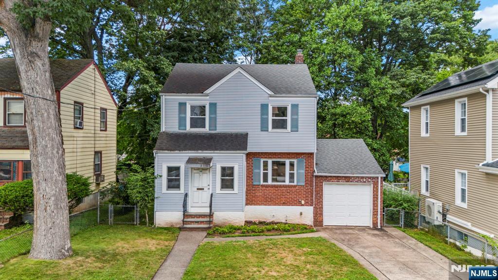 $389,000 Colonial
