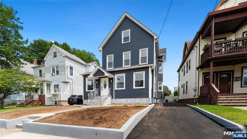 $849,900 Colonial