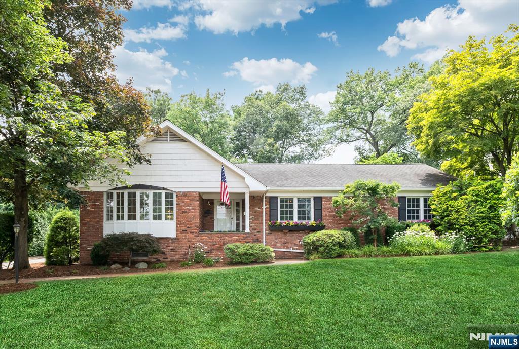 $1,495,000 Ranch