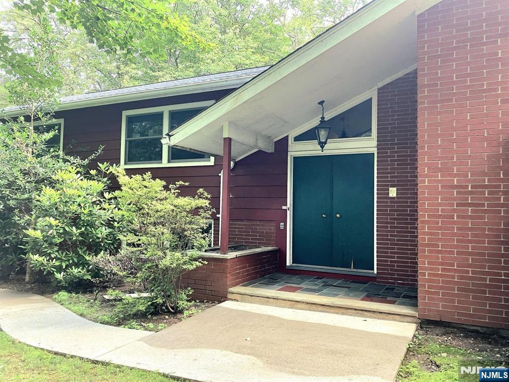 Homes for sale in West Milford, NJ | 1858 Route 23, West Milford, NJ 07480 | MLS# 25023855