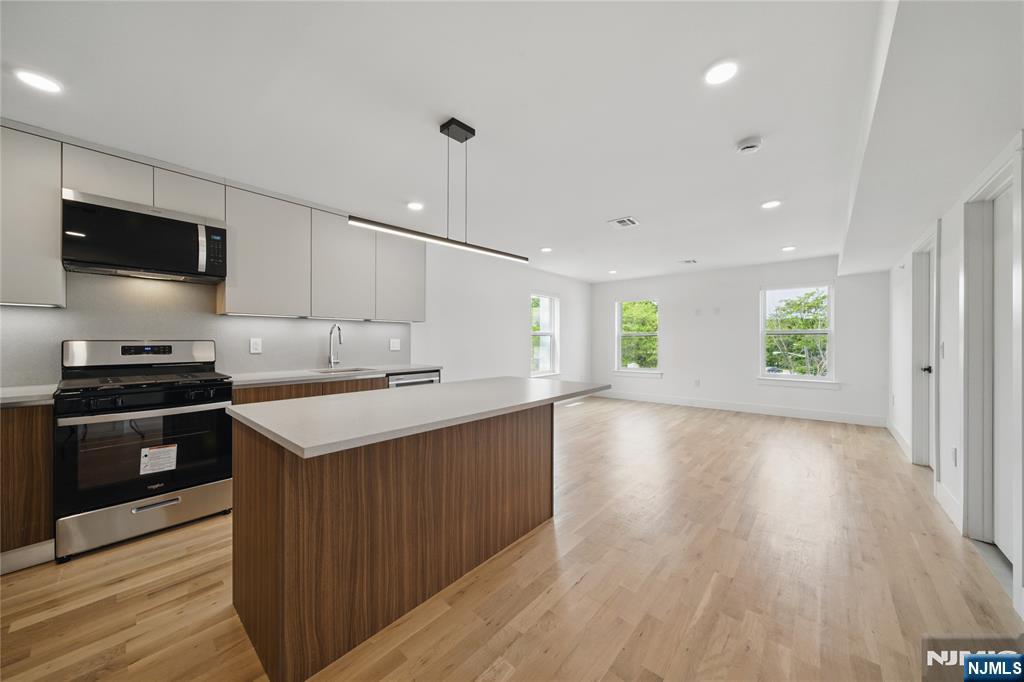 TENAFLY Properties