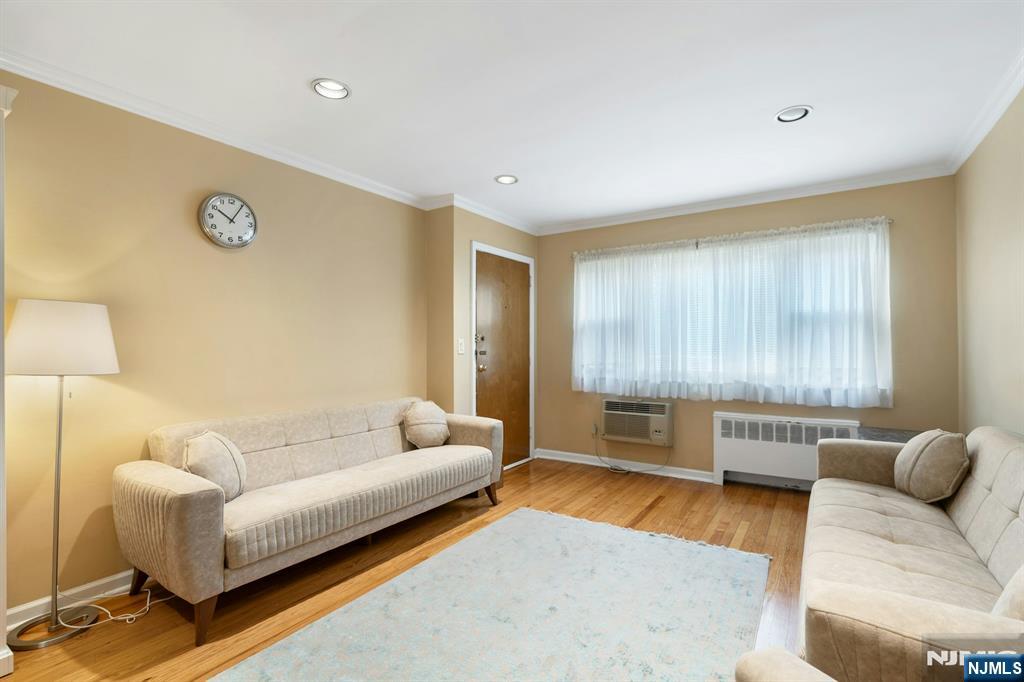 Homes for sale in Cliffside Park, NJ | 201 Oakdene Pl #D1, Cliffside Park, NJ 07010 | MLS# 25024077