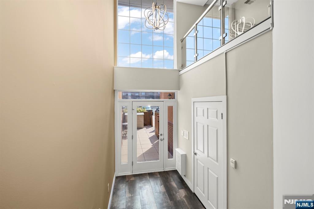 Homes for sale in Edgewater, NJ | 312 Franklin Ct, Edgewater, NJ 07020 | MLS# 25024124