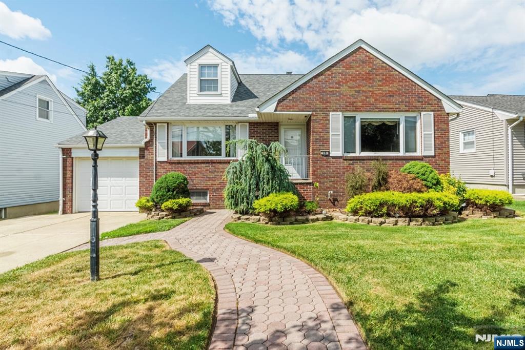 $789,000 Cape Cod