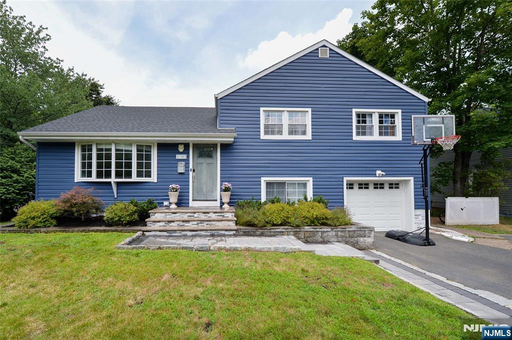 FAIR LAWN Properties