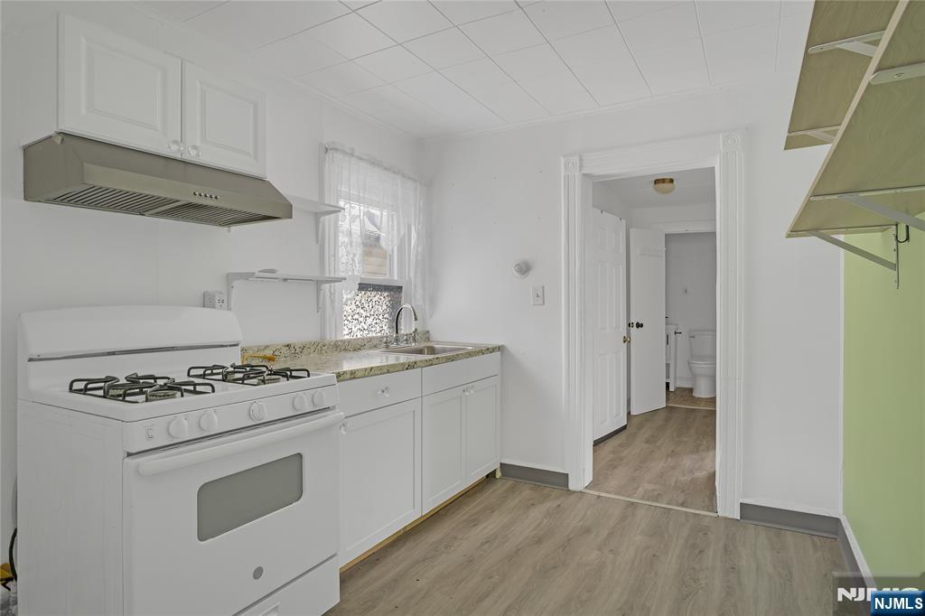 Homes for sale in Harrison, NJ | 28 Grant Ave, Harrison, NJ 07029 | MLS# 25024322