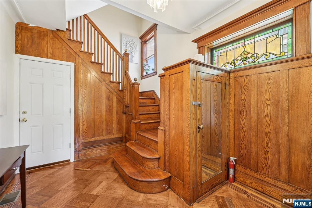 Homes for sale in North Bergen, NJ | 5 77Th St, North Bergen, NJ 07047 | MLS# 25024328