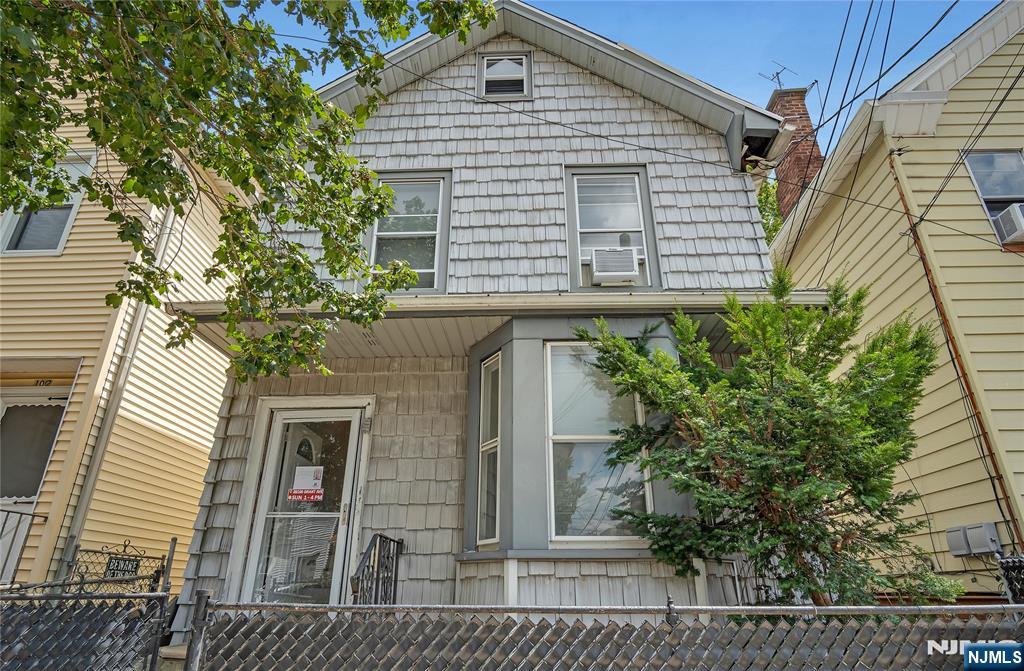 $485,000 Colonial