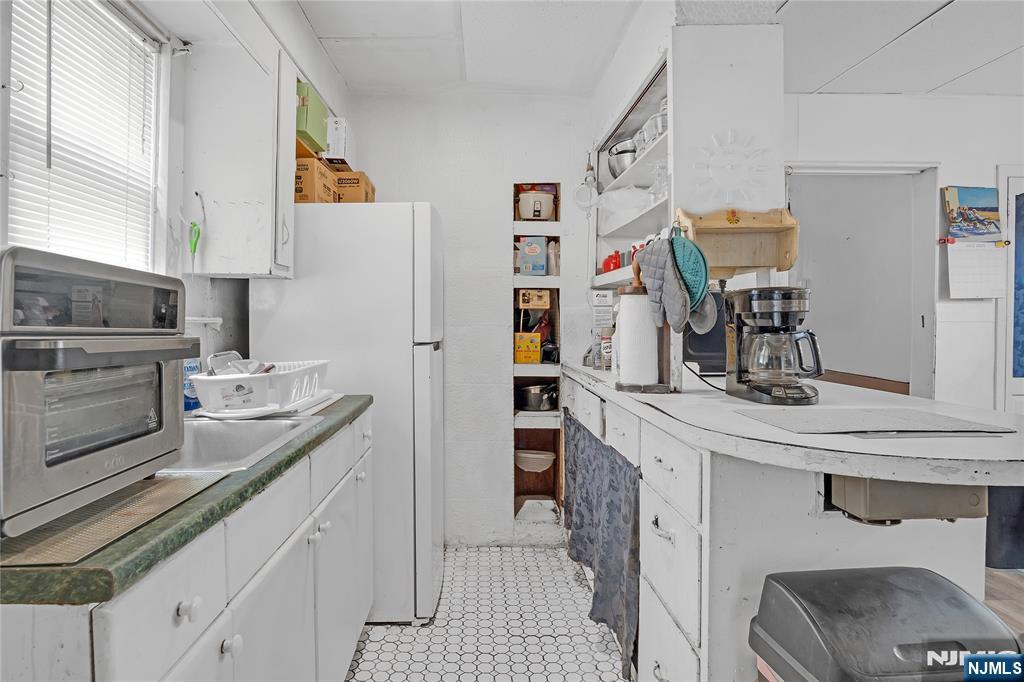 Homes for sale in Harrison, NJ | 100 Grant Ave, Harrison, NJ 07029 | MLS# 25024332