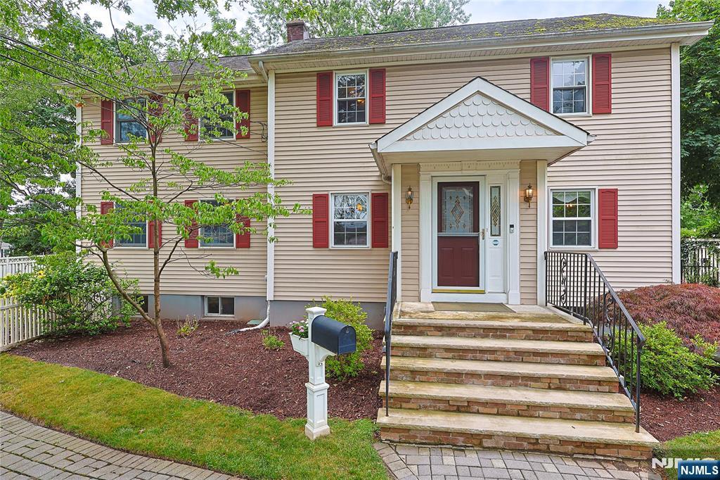 RIDGEFIELD PARK Properties