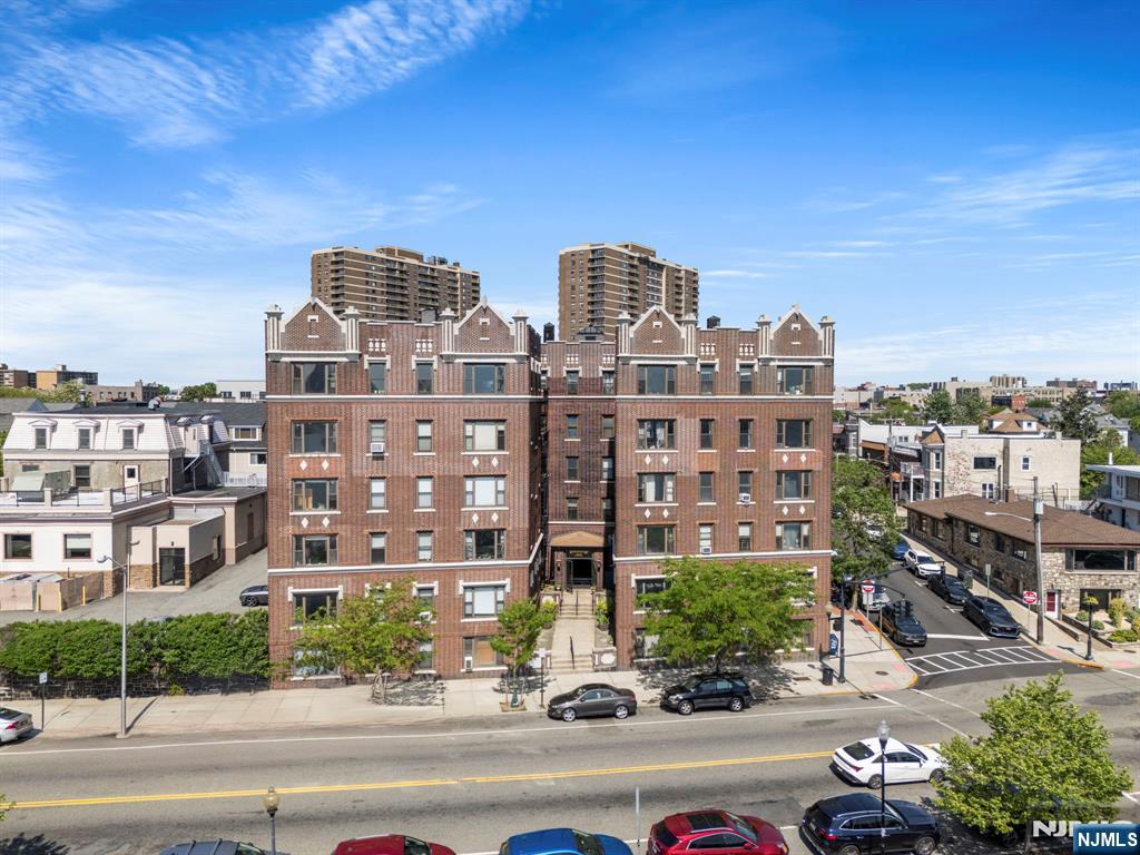 Homes for sale in Weehawken, NJ | 1055 Boulevard #D3, Weehawken, NJ 07086 | MLS# 25024406