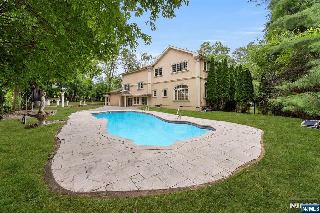 Homes for sale in Bergenfield, NJ | 151 Mackay, Bergenfield, NJ 07621 | MLS# 25024449