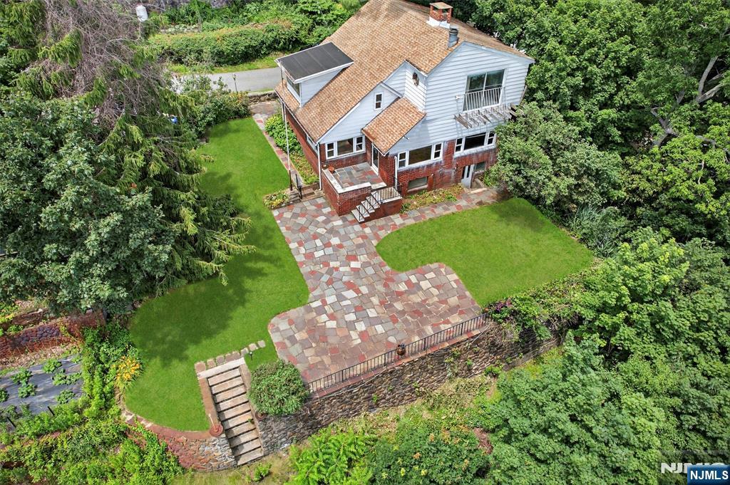 Homes for sale in West Milford, NJ | 24 Gifford Rd, West Milford, NJ 07421 | MLS# 25024503