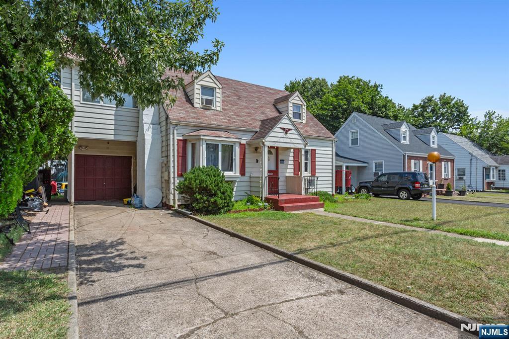 Homes for sale in Haledon, NJ | 77 Oxford St, Haledon, NJ 07508 | MLS# 25024530