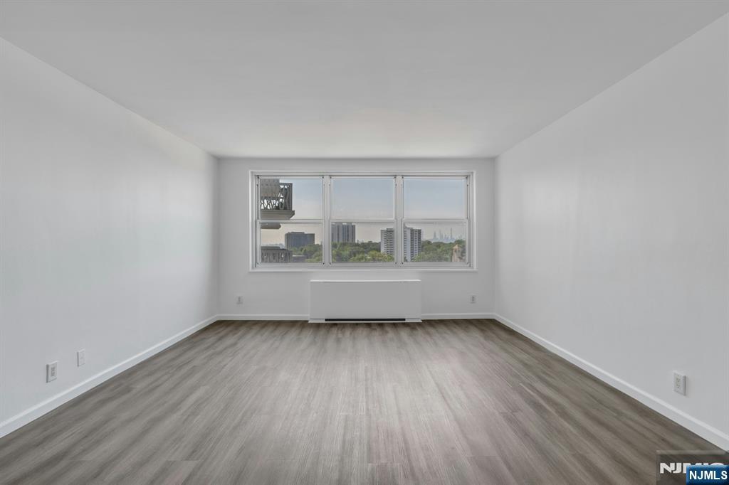 Homes for sale in Fort Lee, NJ | 2000 Linwood Ave #9N, Fort Lee, NJ 07024 | MLS# 25024535