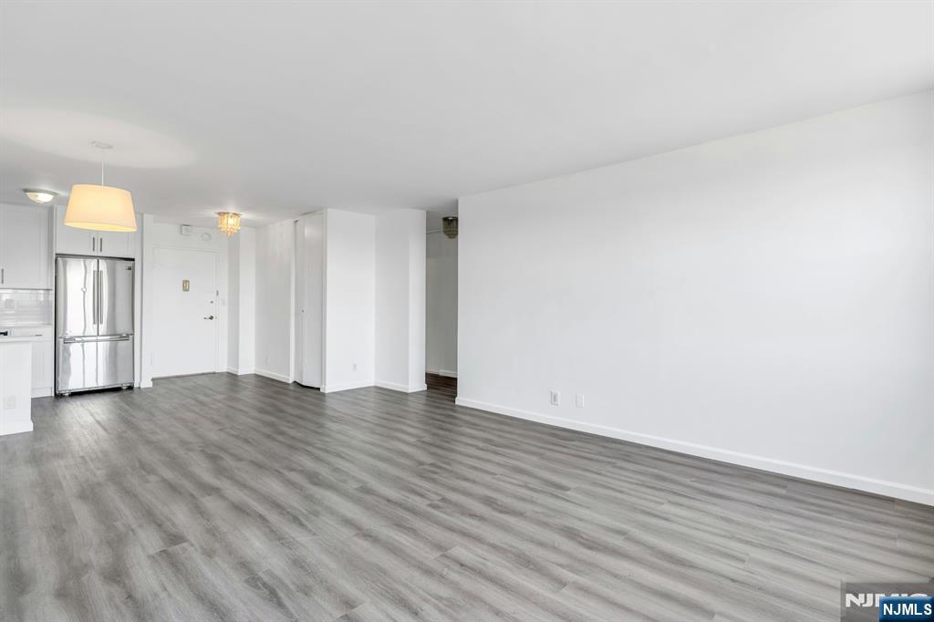 Homes for sale in Fort Lee, NJ | 2000 Linwood Ave #9N, Fort Lee, NJ 07024 | MLS# 25024535