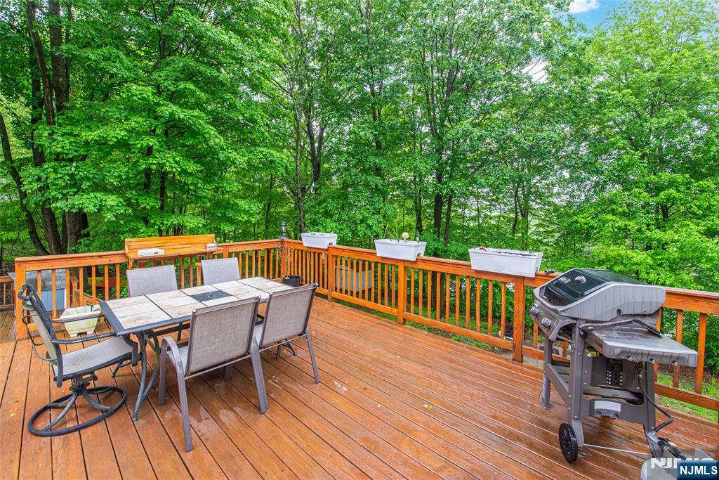 Homes for sale in Kinnelon Borough, NJ | 14 Chilhowie Dr, Kinnelon Borough, NJ 07405 | MLS# 25024548