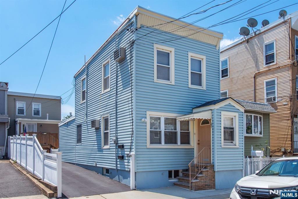 Homes for sale in Harrison, NJ | 321 Warren St, Harrison, NJ 07029 | MLS# 25024584