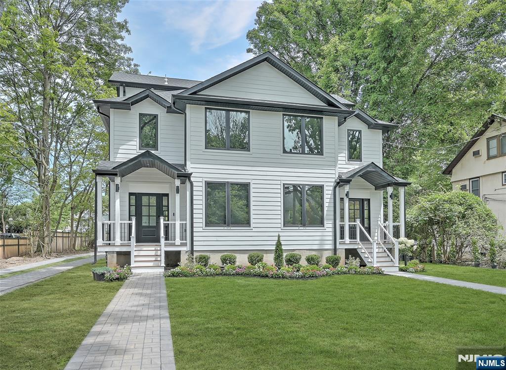 $1,150,000 Townhouse