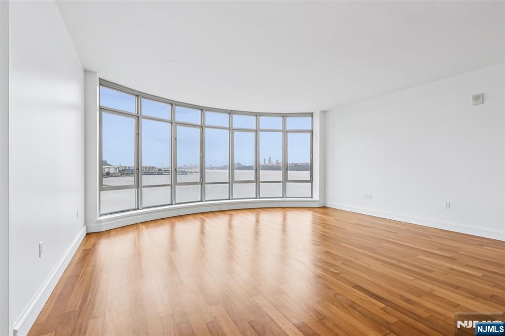 Homes for sale in North Bergen, NJ | 8100 River Rd #613, North Bergen, NJ 07047 | MLS# 25024673