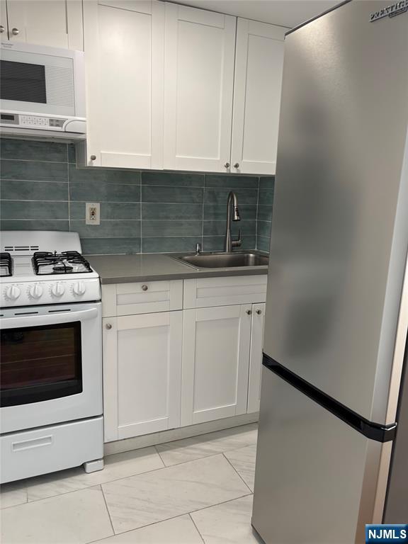 Homes for sale in Fort Lee, NJ | 400 Fairview Ave #1H, Fort Lee, NJ 07024 | MLS# 25024723