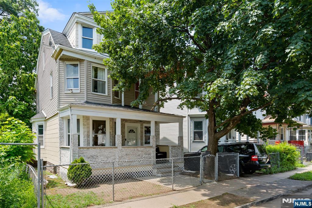 $479,999 Colonial