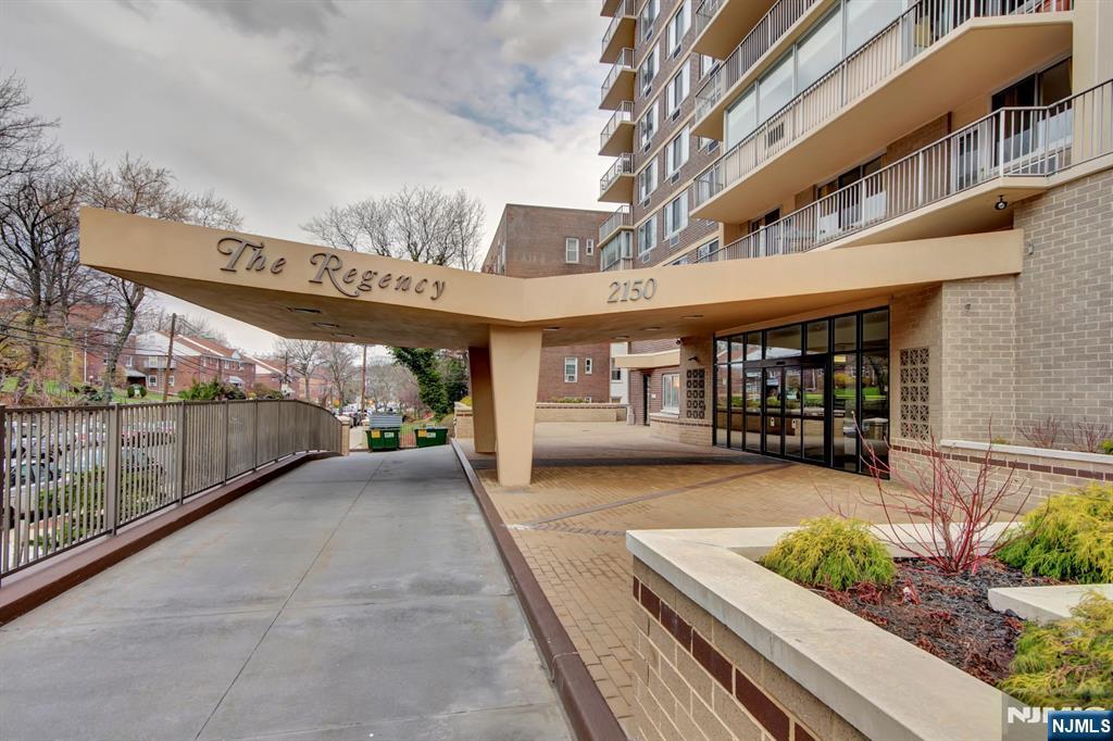 $250,000 Co-op