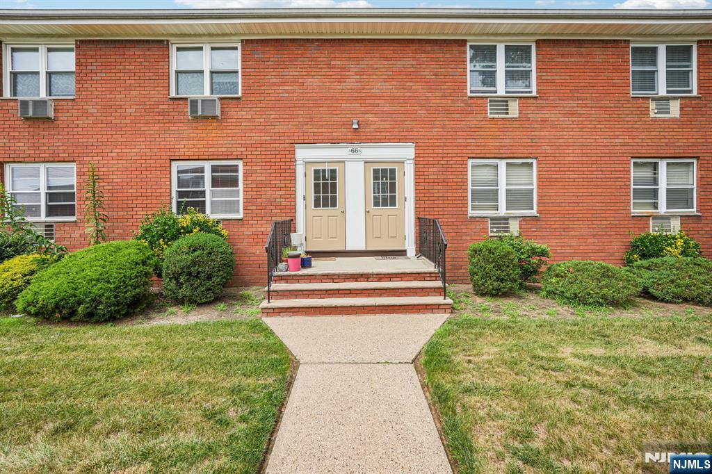 $285,000 Condo